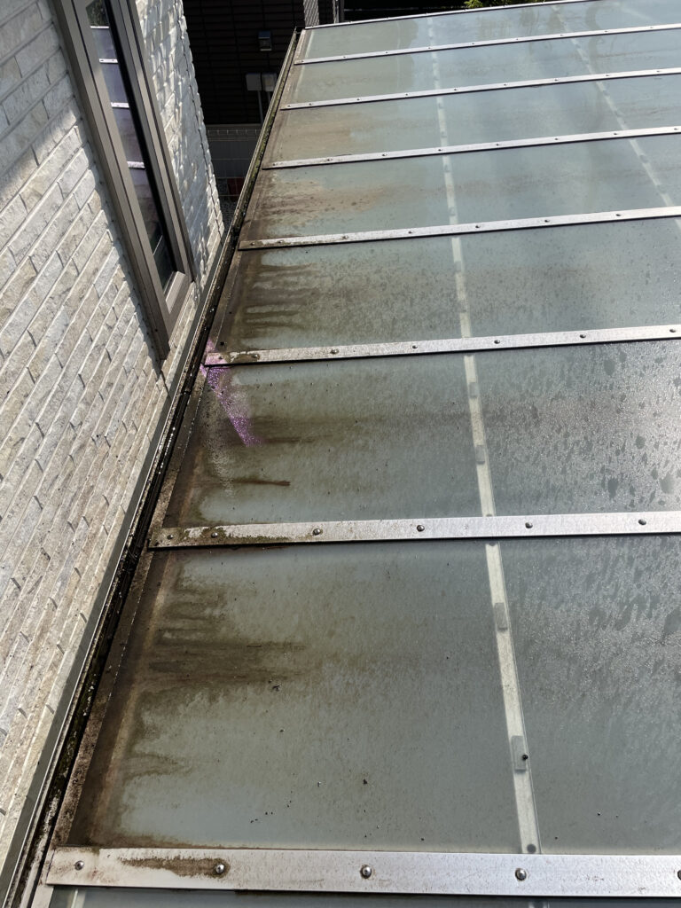 カーポートクリーニング（作業前）