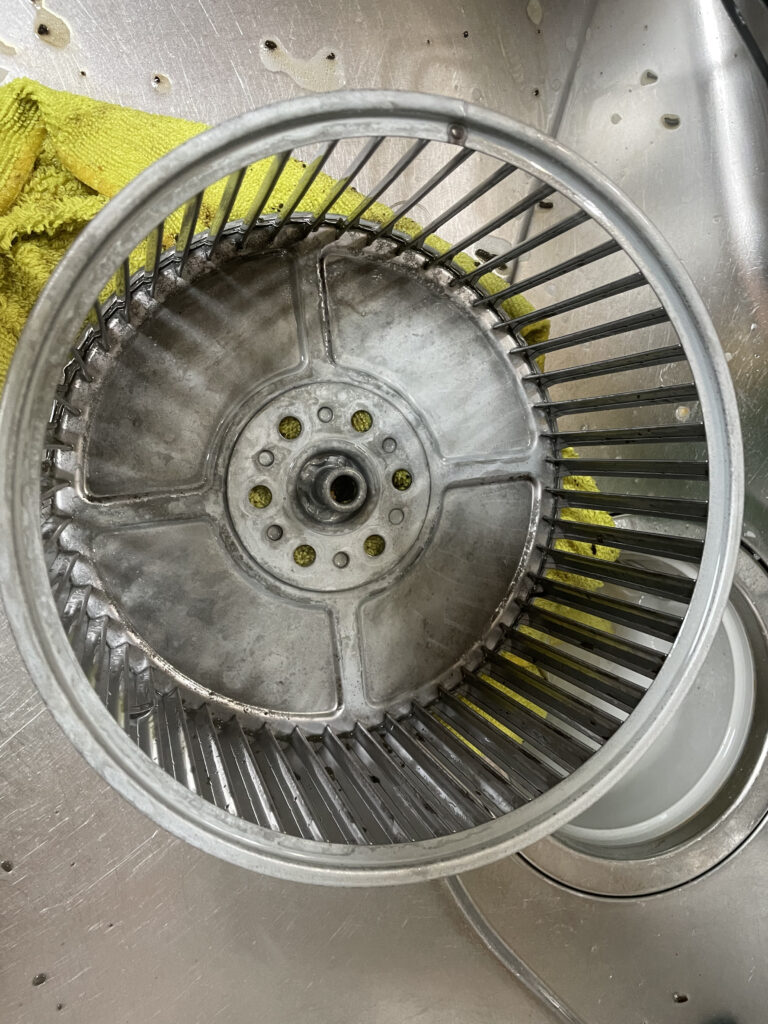 レンジフードファン（作業後）